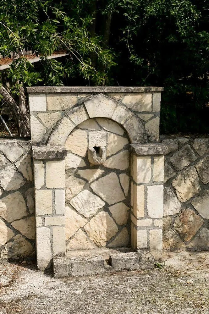 Almyros Studios & Apartments Kefalonia Island Kounopetra